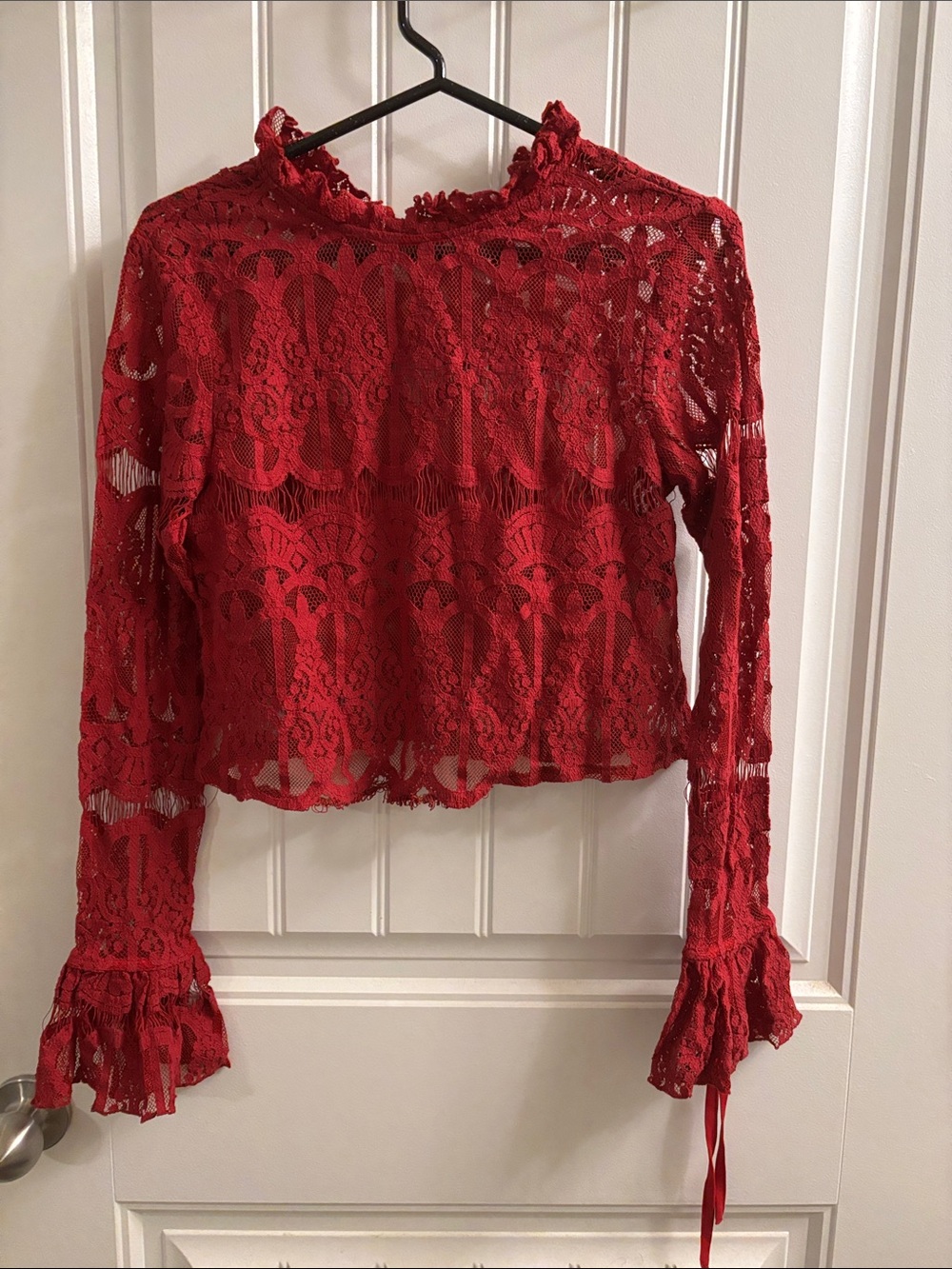 Boohoo Red Lace Ruffle Long-Sleeve Crop Top